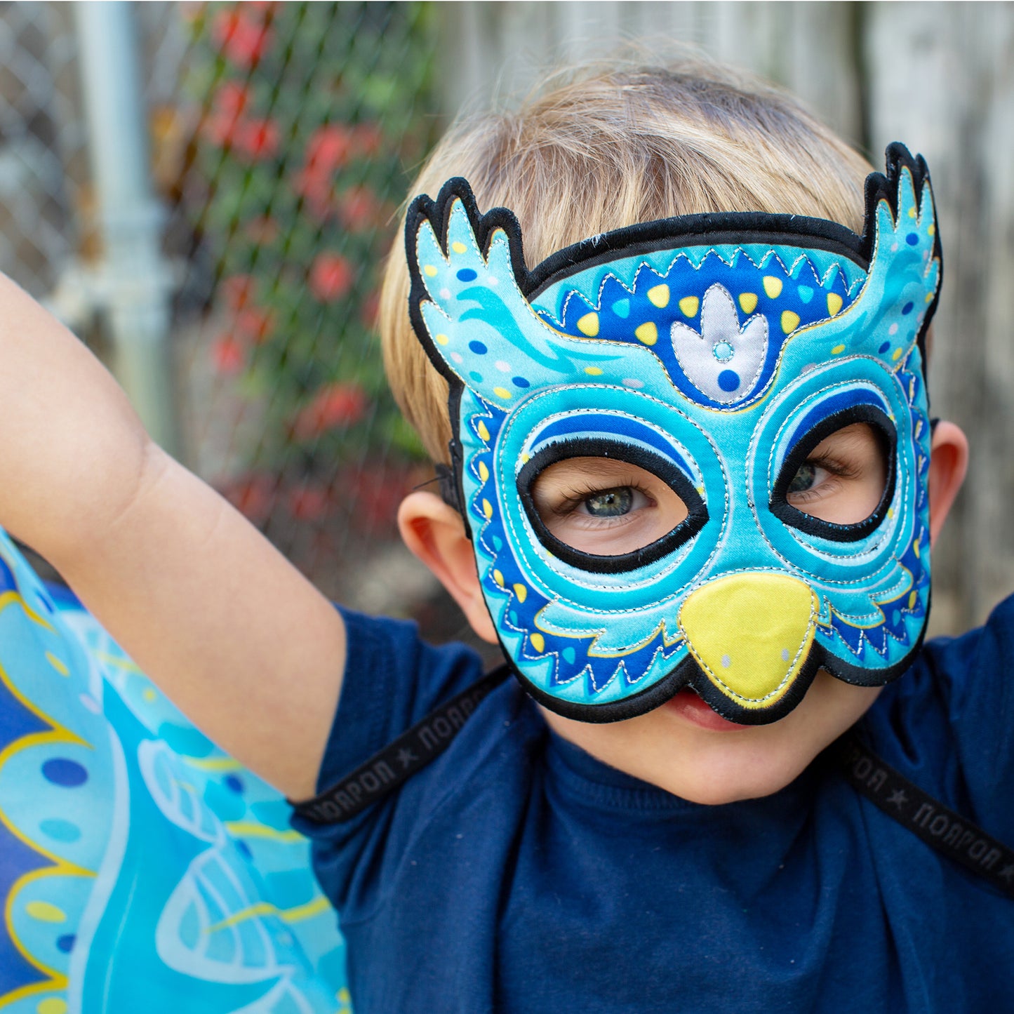 FANCIFUL FABRIC BIRD MASK in eco-friendly cotton gift bag